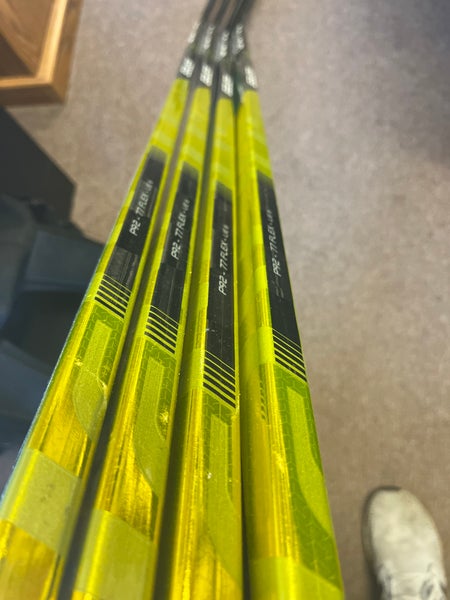 Senior Right Handed P92 Pro Stock Supreme UltraSonic Hockey Stick