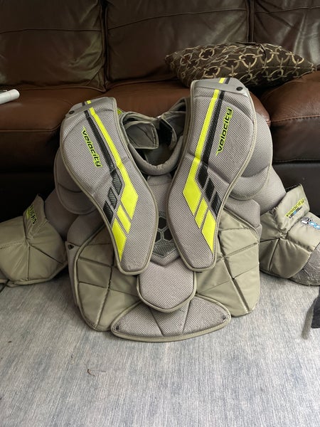 Adult Small Vaughn Velocity VE8 Pro Goalie Chest Protector