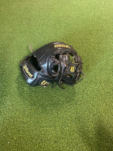 Wilson Infield 11.25" A2000 Baseball Glove