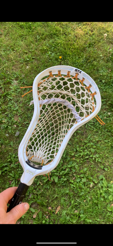 New Attack & Midfield STX Strung Surgeon 900 Head