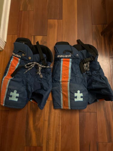 Islanders Hockey Club Junior Large Bauer Nexus Hockey Pants
