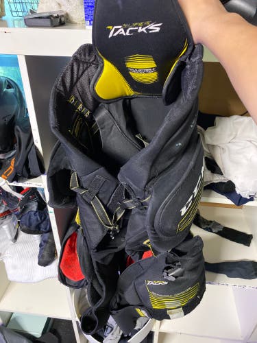 Used Medium CCM SuperTacks Pro Stock Girdle