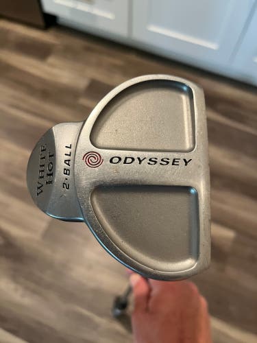 Odyssey White Hot 2 Ball Putter