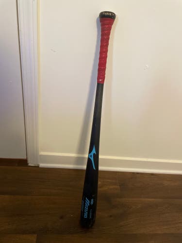 BBCOR Certified Mizuno (-3) 29 oz 32" Bamboo Bat