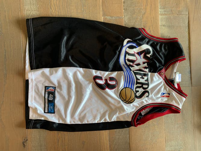 Allen Iverson black/white  - Black Used Medium Reebok Jersey
