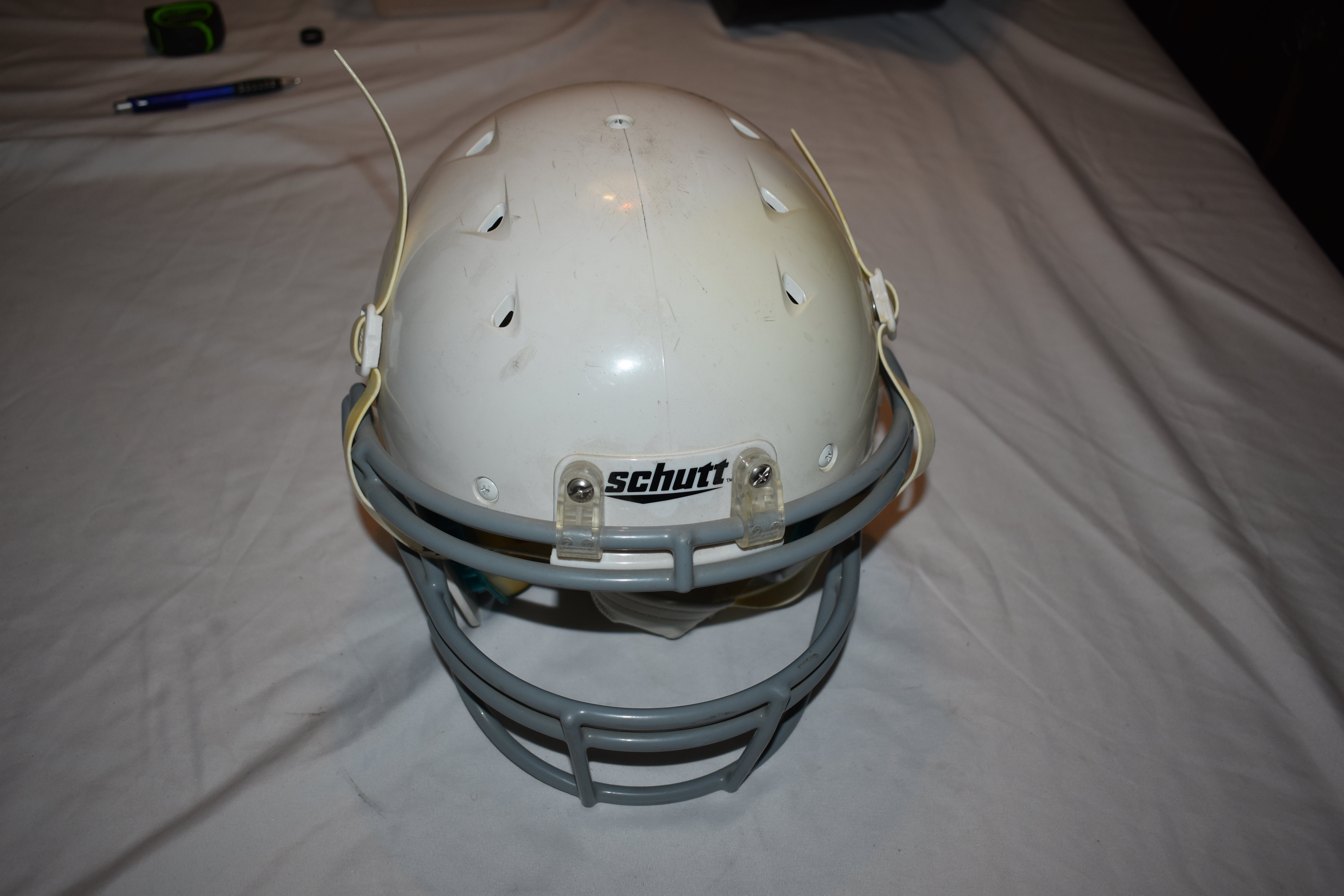 New Other Schutt DNA Recruit White/Gray Youth XX-Small Football