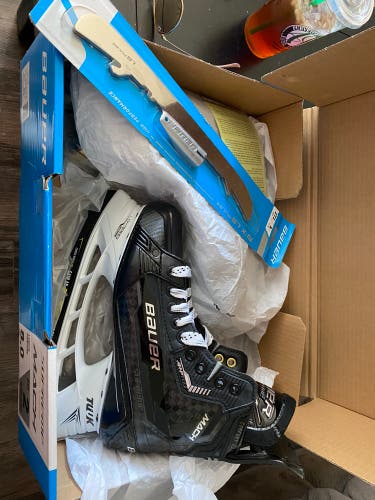 New Bauer Size 8 Supreme Mach Hockey Skates