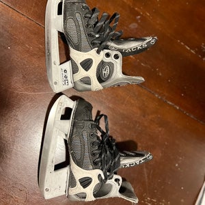 CCM SUPERTACKS 759 youth hockey skates size 1.5