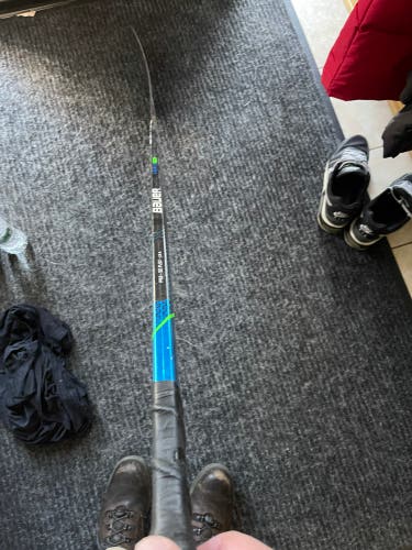 Intermediate Right Handed P92  Nexus Geo Hockey Stick