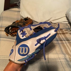 Used Infield 11.5" A2000 1786 Baseball Glove