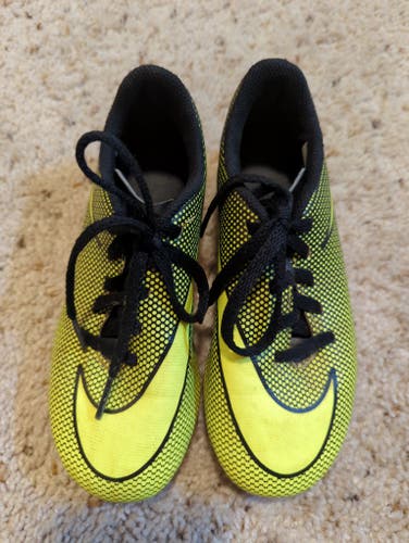 Used Nike Youth Soccer Cleats Neon Black