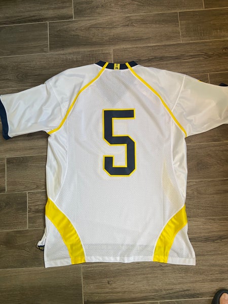 Lightning Foundation on X: If you want to own one of these 🏴‍☠️ jerseys  customized with the name and number of your choice, the Lightning  Foundation has your ONLY chance! Visit