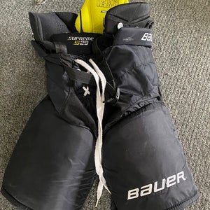 Junior Large Bauer Supreme S29 Hockey Pants