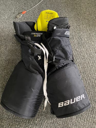 Junior Large Bauer Supreme S29 Hockey Pants