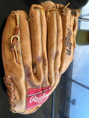 Rawlings Gold 12 1/2 inch Baseball glove