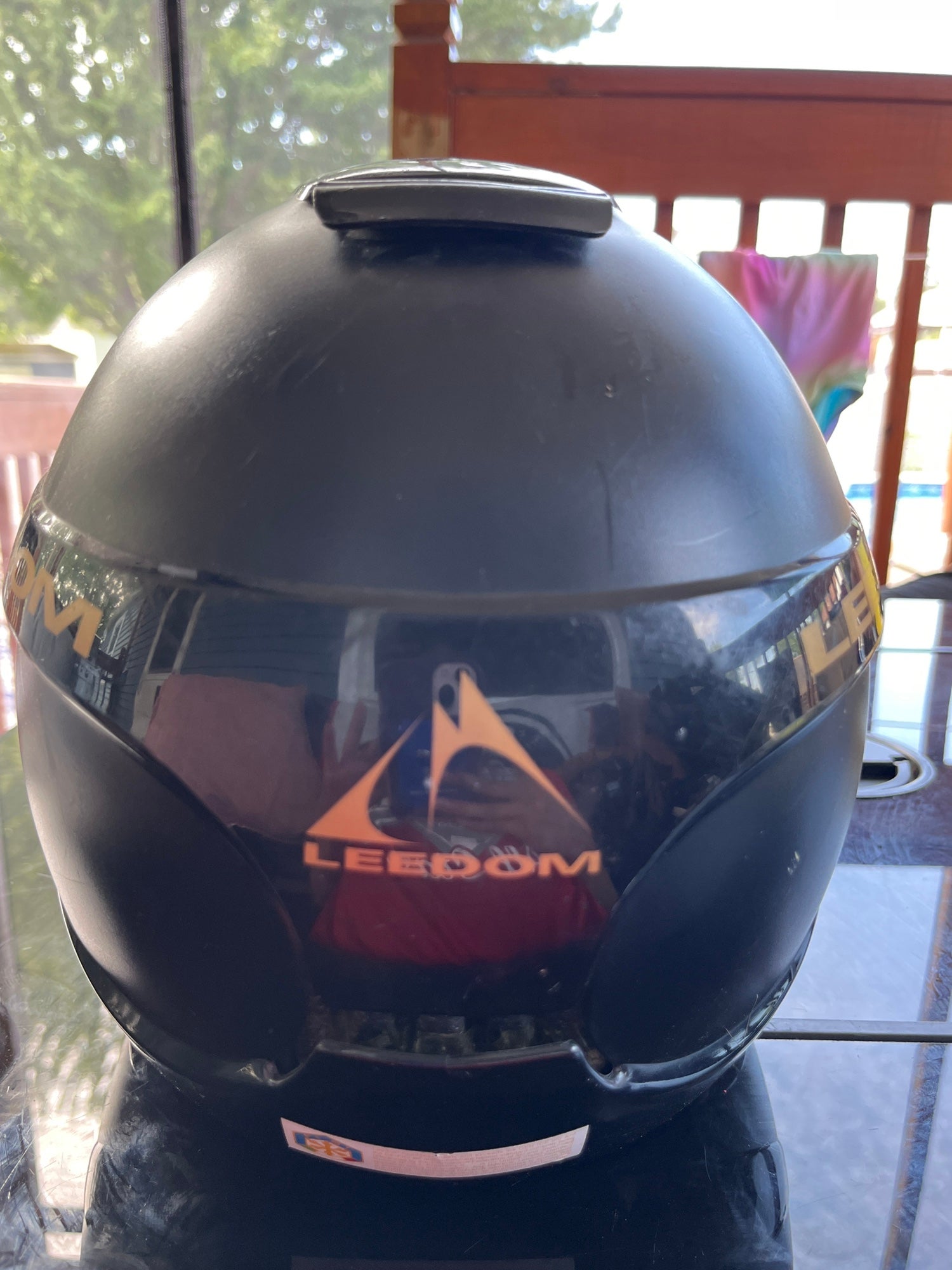 leedom ski helmet