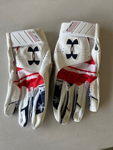 Used XL Under Armour Batting Gloves
