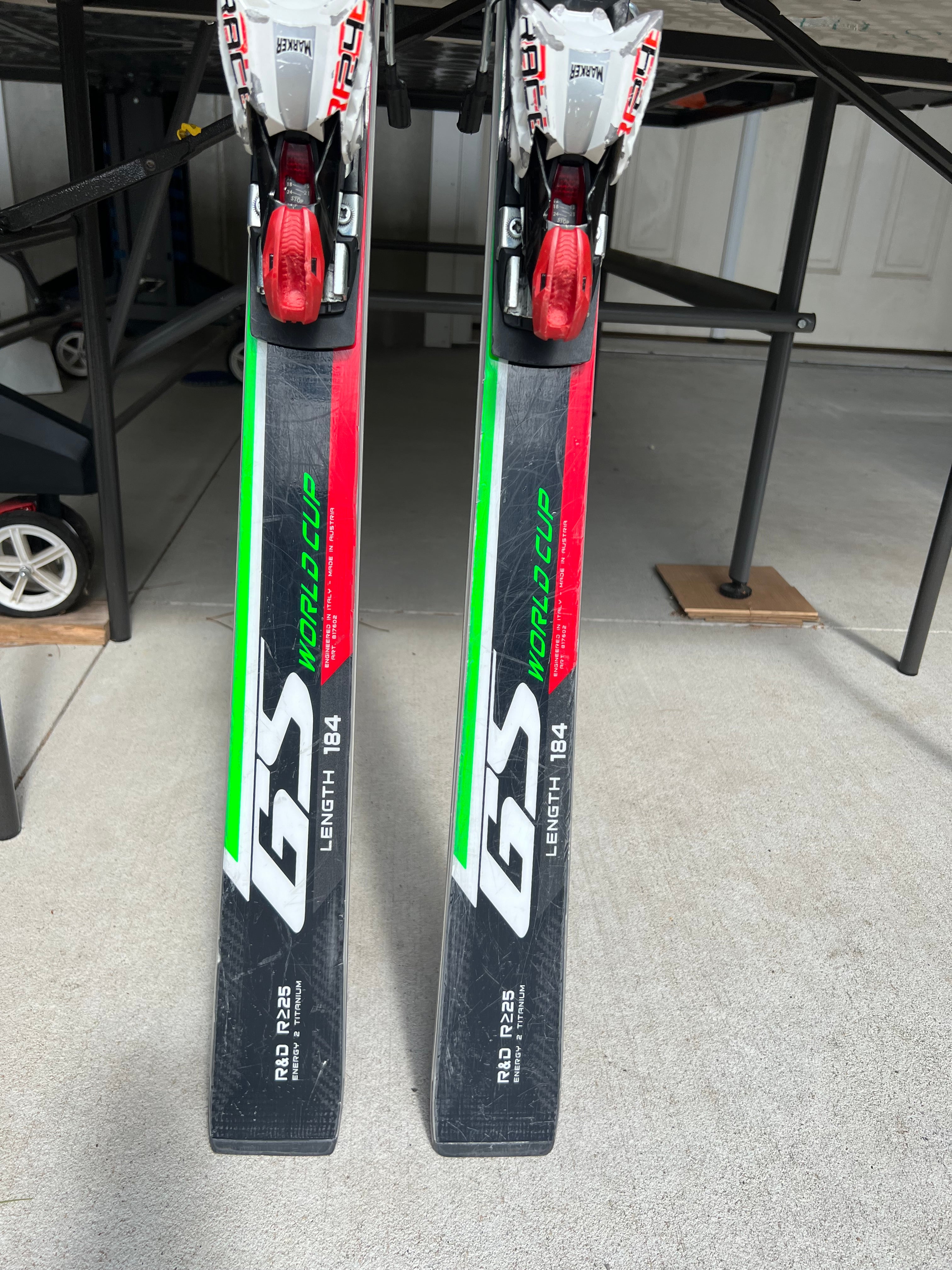 Nordica Dobermann GS WC Skis 184cm R25 With Bindings Max Din 24