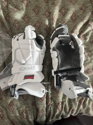New Player's Epoch Integra Lacrosse Gloves 14"