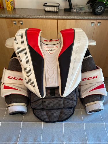 Used Medium CCM Eflex 5.9 Goalie Chest Protector