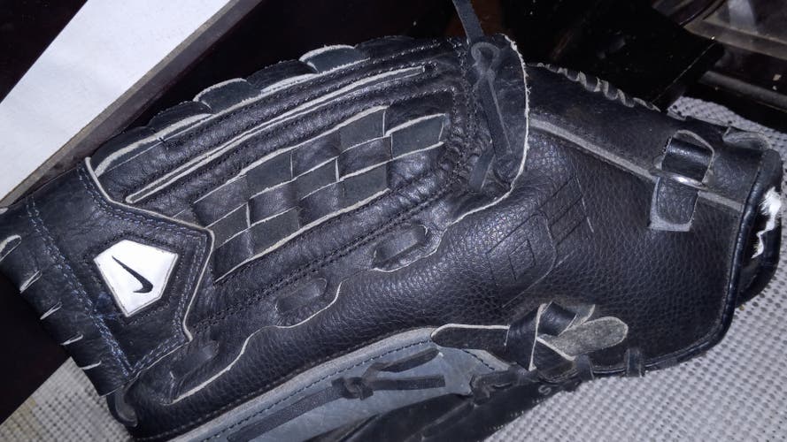 Nike Diamond Elite Baseball Glove