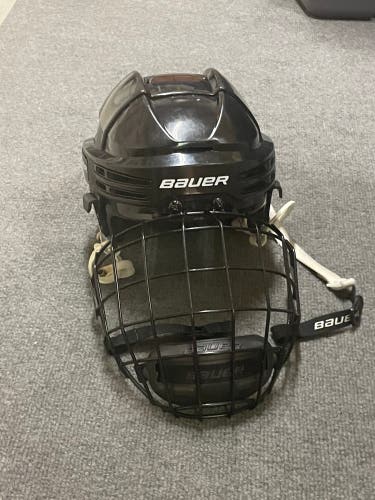 Used Medium Bauer  Re-Akt 75 Helmet