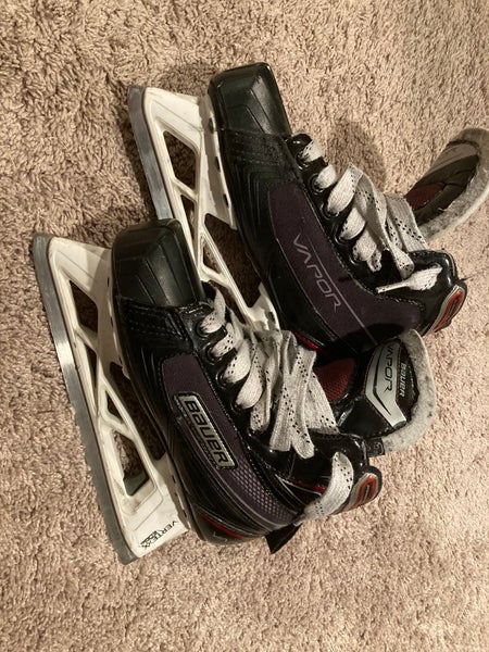 Used Bauer Regular Width Size 2.5 Vapor X700 Hockey Goalie Skates