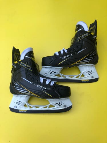 New CCM Tacks Vector Pro Hockey Skates D Width Size 6.5