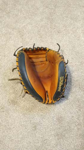 Used Right Hand Throw Wilson Catcher's A2000 Baseball Glove 32.5"