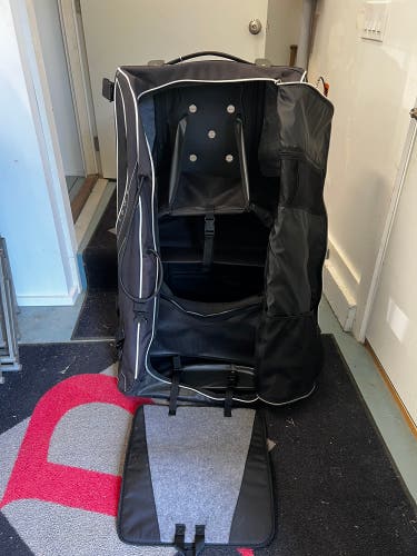 40” sumo goalie bag