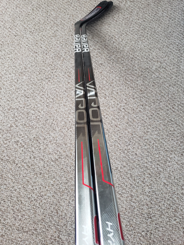 NEW! 2-pack Bauer Vapor Hyperlite Hockey Stick: Right P92 77 Flex