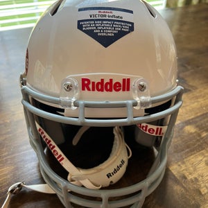Riddell Victor Inflate Football Helmet