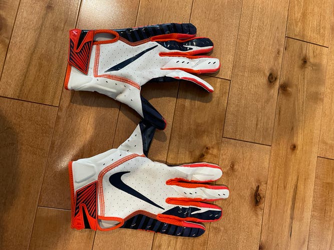 Syracuse Orange football gloves
