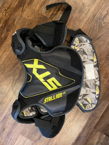 Used Medium STX Stallion 100 Shoulder Pads