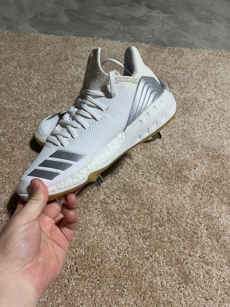 New adidas icon 4 baseball cleats (size 5.5)