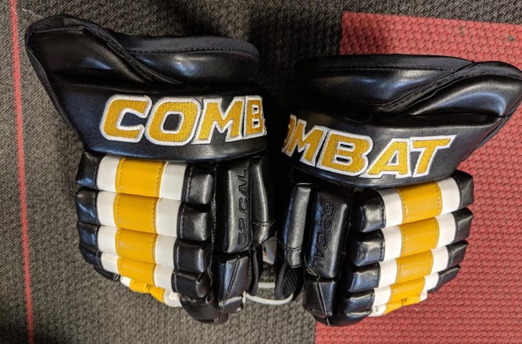 Combat 52Cal Hockey Gloves 13”