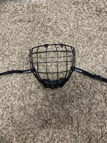 Medium CCM Full Cage FM680