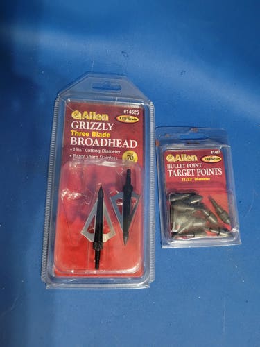 Archery Bowhunting Allen Grizzly Three Blade Broadhead and Target Points.