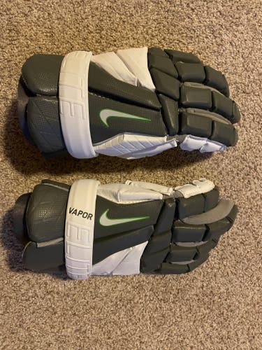 New Player's Nike Vapor Elite Lacrosse Gloves 13"