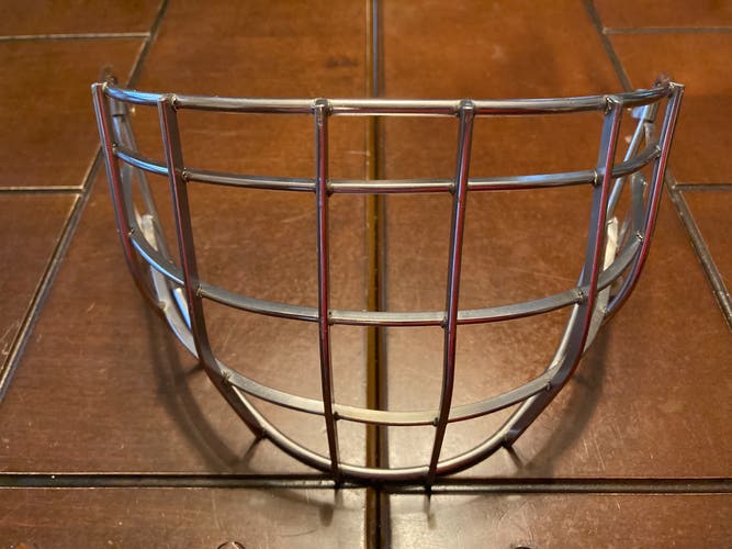 Bauer NME Straight Bar Goalie Cage / Mask