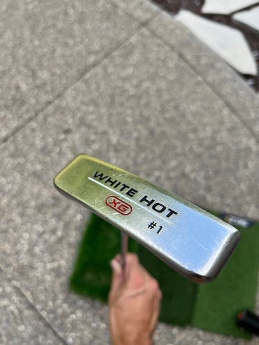 Odyssey White Hot XG Putter