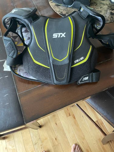 STX Lacrosse Shoulder Pads