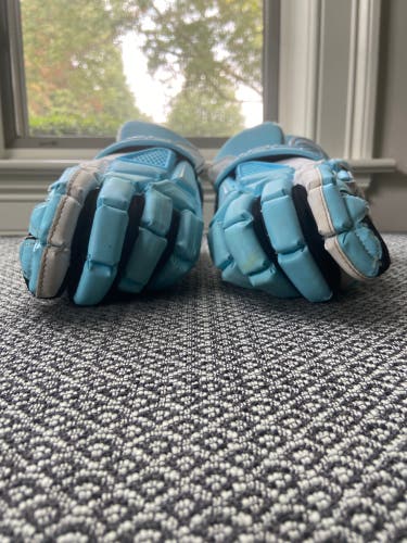 Slightly Used Player's Maverik 10" M5 Lacrosse Gloves