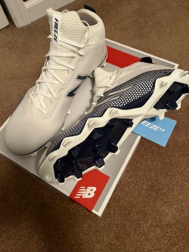 Adult Size 14 (Women's 15) Mid Top Freeze