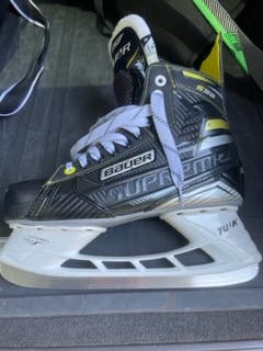 Senior Used Bauer Supreme S35 Hockey Skates Regular Width Size 7.5