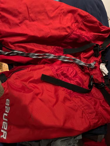 Bauer large red breezed covers pants Shell