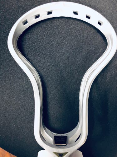 New Attack & Midfield Unstrung Mirage 2.0 Graphene Head