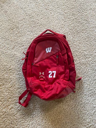 New Wisconsin Badgers Under Armor Team Issue Backpack