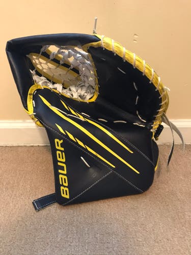 Custom Bauer 3x Goalie Glove