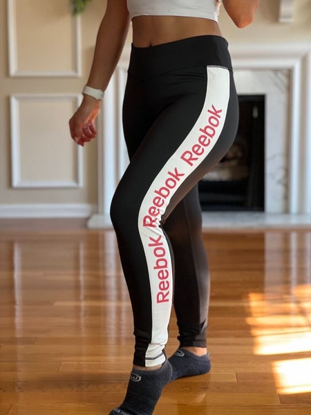 stavelse Utroskab tromme Reebok Speedwick Training Essentials Linear Logo Tights Black White Red  Women M | SidelineSwap